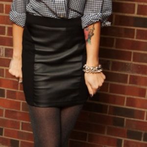 Guess black mini skirt